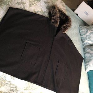 Women’s Black Wool Peacoat Poncho ModaInternationa